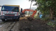 Hatay Büyükşehir belediyesi Yağmur suyu kanallarını temizlemeyi sürdürüyor