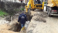 Hatay Büyükşehir Belediyesi yağmursuyu kanallarını döşemeye devam ediyor