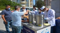Antakya Belediyesi ekiplerinden sınav öncesi çay, simit ikramı!