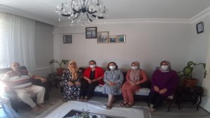 Antakya Belediye Başkan Yardımcısı Alev Seçmen; Aziz şehitlerimizin ardından Ailelerini yalnız bırakmıyoruz