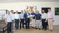 ATSO 3. Meslek Komitesi üyeleri Hatay Büyükşehir Belediye  Başkanı Doç. Dr. Lütfü Savaş’ı makamında ziyaret etti.