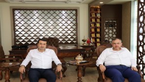 İyi Parti önceki dönem Kırıkhan Belediye Başkanı Adayı Erhan Yavuz Yılmaz’dan; Doç. Dr. Necmettin Çalışkan’a ziyaret