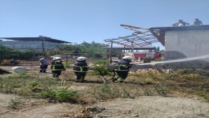 Hatay Büyükşehir Belediyesi İtfaiyesinden yangınlara anında müdahale