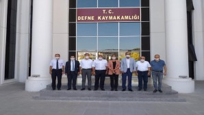 AKP Hatay Milletvekilleri Çelik ve Yayman Defne ilçesindeki yatırımları görüştü