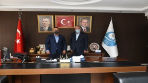 MHP Antakya İlçe Başkanı Mehmet Kanlı’dan Başkan İzzetin Yılmaz’a ziyaret