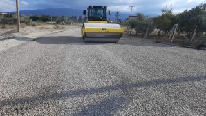 Hatay Büyükşehir Belediyesi Antakya ve Arsuz’da asfalt serimi gerçekleştirdi