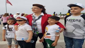 CHP Milletvekili Suzan Şahin:  Çocuklar için şiddetsiz, sömürüsüz bir Dünya istiyoruz!
