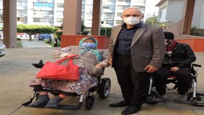 İskenderun Belediye Başkanı Tosyalı’dan engellilere akülü araç