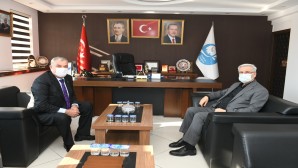 AK Parti Hatay İl Başkanı Mehmet Yeloğlu’ndan Antakya Belediye Başkanı İzzettin Yılmaz’a ziyaret