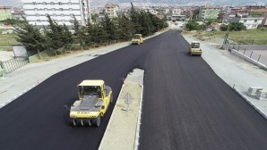 Hatay Büyükşehir Belediyesi Antakya Dönel katlı kavşak’ı asfaltlıyor