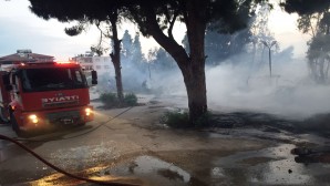 Hatay Büyükşehir belediyesi, Antakya’daki yangına anında müdahale etti