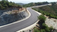 Hatay Büyükşehir Belediyesi Yaylacık Mahallesinin yolunu asfaltladı