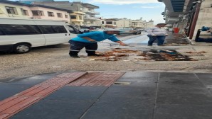 Antakya Belediyesi ekiplerinden mazgal temizliği!