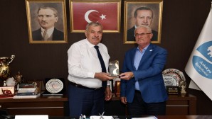 Antakya Belediye Başkanı İzzettin Yılmaz’a Kurtuluş caddesini sokak sağlıklaştırma projesinden ödül!