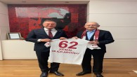 Başkan Savaş’tan CHP Lideri Kılıçdaroğlu ile Ankara Büyükşehir Belediye Başkanı Yavaş’a Hatayspor forması!