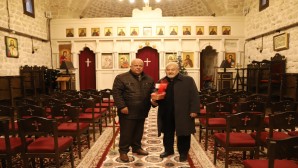 Hatay Büyükşehir Belediyesi, Noel Bayramı dolayısıyla Hatay’da yaşayan Hristiyan vatandaşları yalnız bırakmadı