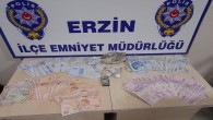 Erzin ilçesinde bir evde uyuşturucu madde ile 18.335 lira yakalandı