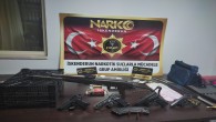 Dörtyol’da uyuşturucu satıcılarında 4 tabanca, bir tüfek ile çeşitli uyuşturucu maddeleri yakalandı