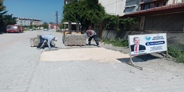 Antakya Belediyesi’nin Yol Onarım çalışmaları aralıksız devam ediyor
