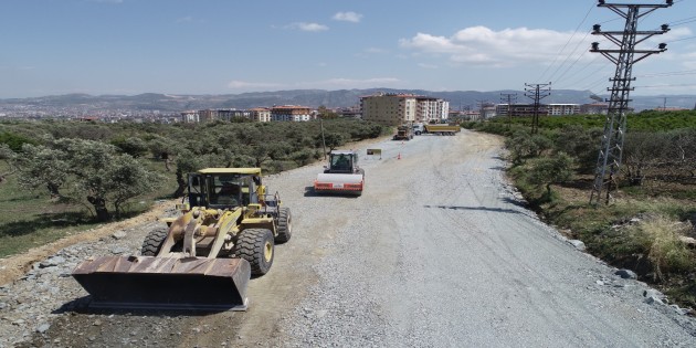Hatay Büyükşehir Belediyesi’nden Antakya Karlısu’ya beton asfalt
