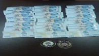 Defne Sümerler’de  durdurulan bir kişinin üzerinde 33 adet sahte 100’lük banknot yakalandı
