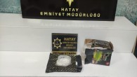 Mustafa Kemal Üniversitesi kampüs girişinde bir otomobilde 210 gram Metamfetamin yakalandı