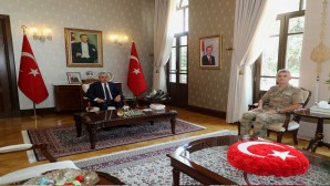 Vali Rahmi Doğan, İl Jandarma Komutanı Albay Mustafa  Bakçepınar’ı Makamında Kabul Etti