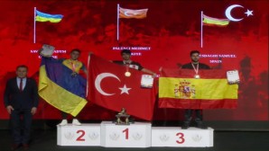Bilek Güreşi şampiyonu Mehmet Paltacı’dan Başkan İzzettin Yılmaz’a teşekkür