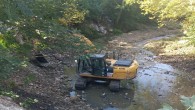 Hatay Büyükşehir Belediyesi Kış Mevsimi öncesi Dere temizliğini sürdürüyor