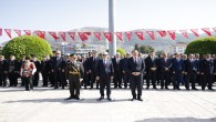 Hatay Büyükşehir Belediye Başkanı Doç. Dr. Lütfü Savaş, 29 Ekim Cumhuriyet Bayramı kutlamalarına katıldı