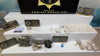 Antakya Saraykent’te İki kişinin evinde 25.765 adet Captagon ile çeşitli uyuşturucu madde yakalandı