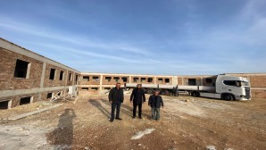 Yayladağı Belediye Başkanı Mehmet Yalçın’dan Huzurevi, İlkokul ve Çok Amaçlı salon inşaatına inceleme