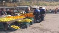 Antakya Belediyesi Zabıta ekipleri Pazarlarda Fahiş fiyat denetimi gerçekleştirdi