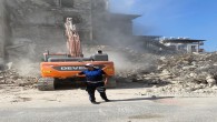 <strong>Hatay Büyükşehir Belediyesinden usulsüz eve kontrolsüz yapılan yıkımlara denetim!</strong>