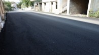 <strong>Hatay Büyükşehir Belediyesi, Defne’deki 5 Mahallenin ortak yolunda asfalt serimine başladı!</strong>