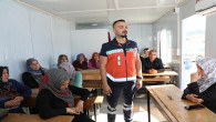 <strong>Hatay Büyükşehir Belediyesi’nden Konteynerlerdeki vatandaşlara İlk Yardım Eğitimi!</strong>