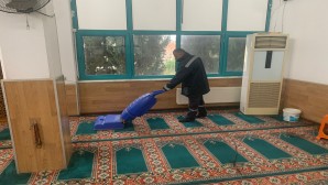 Antakya Belediyesi ekipleri, Hasarsız camilerde temizlik çalışmalarına devam ediyor!