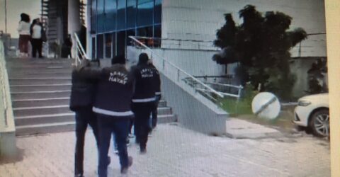 İskenderun’da hırsızlık şüphelisi 3 kişi tutuklandı