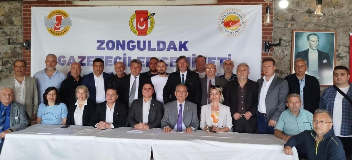 Türkiye Gazeteciler Federasyonu Genel Başkanı Yılmaz Karaca: Anadolu Basını yok ediliyor! Türkiye Gazeteciler Federasyonu Genel Başkanı Yılmaz Karaca: Anadolu Basını yok ediliyor!