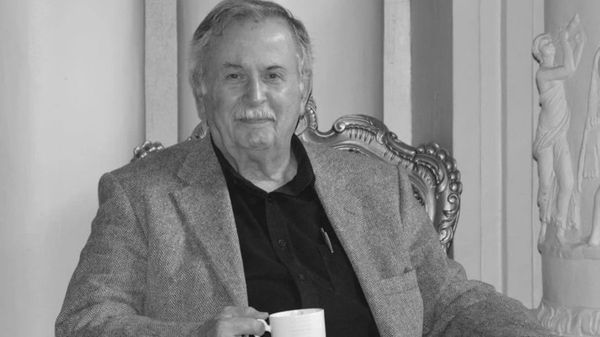 DUAYEN GAZETECİ SAVAŞ KIRATLI TOPRAĞA VERİLDİ DUAYEN GAZETECİ SAVAŞ KIRATLI TOPRAĞA VERİLDİ