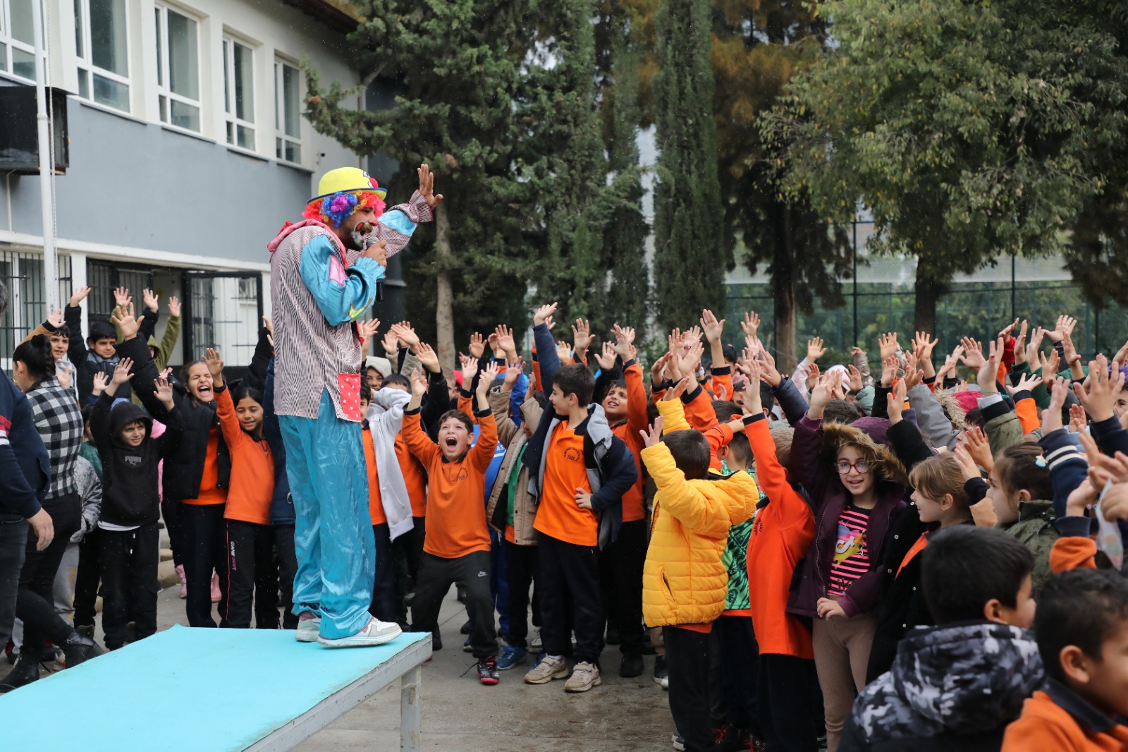 HATAY BÜYÜKŞEHİR BELEDİYESİ’NDEN “TRAFİKTE MİNİK ELLER” ETKİNLİĞİ