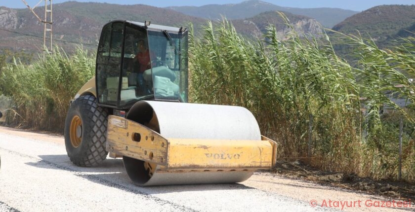 HATAY BÜYÜKŞEHİR BELEDİYESİ YOL ÇALIŞMALARINI SÜRDÜRÜYOR