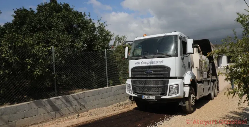 SAMANDAĞ KOYUNOĞLU MAHALLESİ’NDE YOL ÇALIŞMASI SAMANDAĞ KOYUNOĞLU MAHALLESİ’NDE YOL ÇALIŞMASI