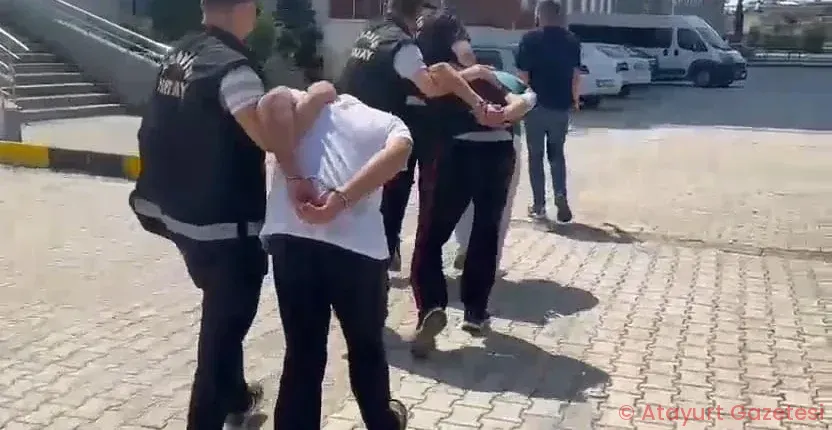 TEHDİT VE OTO KURŞULAYAN BİR KİŞİ YAKALANDI TEHDİT VE OTO KURŞULAYAN BİR KİŞİ YAKALANDI