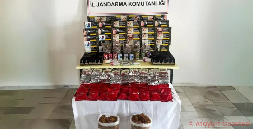 JANDARMA BİR İŞYERİNDE MAKARON, SİGARA TÜTÜNÜ VE ELEKTRONİ SİGARA YAKALADI JANDARMA BİR İŞYERİNDE MAKARON, SİGARA TÜTÜNÜ VE ELEKTRONİ SİGARA YAKALADI