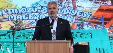 ALTINÖZÜ 9. ZEYTİN FESTİVALİ, RENKLİ VE ZENGİN ETKİNLİKLERLE GERÇEKLEŞTİ