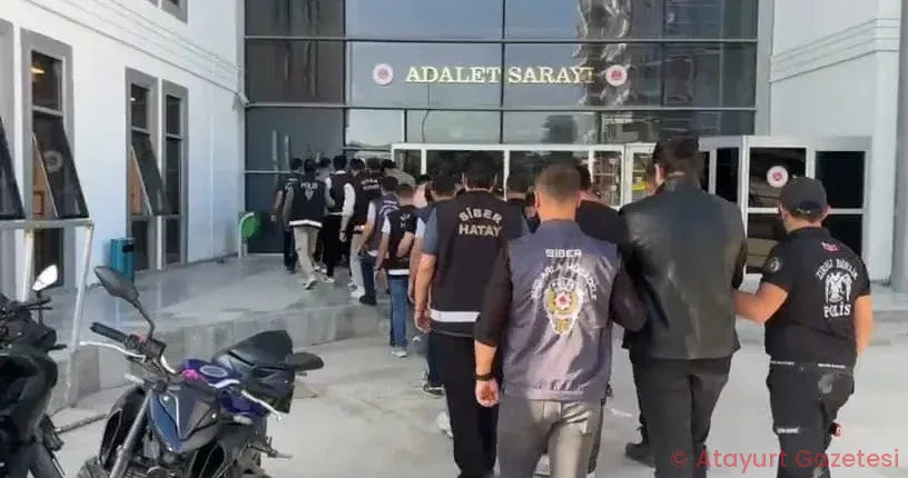 HATAY MERKEZLİ SİBER SUÇ ÖRGÜTÜNE ODPERASYON: 5 İL’DE 16 KİŞİ YAKALANDI HATAY MERKEZLİ SİBER SUÇ ÖRGÜTÜNE ODPERASYON: 5 İL’DE 16 KİŞİ YAKALANDI