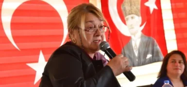  ATATÜRKÇÜ DÜŞÜNECE DERNEĞİ ANTAKYA ŞUBE BAŞKANI KEZBAN KURAN, CUMHURİYETİMİZİN 102. YILDÖNÜMÜ KUTLADI