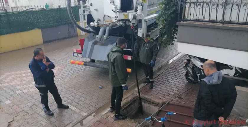 HATSU EKİPLERİ ŞİDDETLİ YAĞIŞLARA KARŞI TEYAKKUZDA HATSU EKİPLERİ ŞİDDETLİ YAĞIŞLARA KARŞI TEYAKKUZDA
