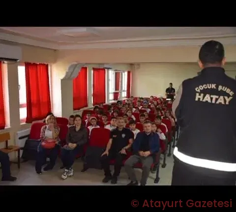 DÖRTYOL’DA OKUL ÖĞRENCİLERİNE TRAFİK BİLGİLENDİRMESİ DÖRTYOL’DA OKUL ÖĞRENCİLERİNE TRAFİK BİLGİLENDİRMESİ